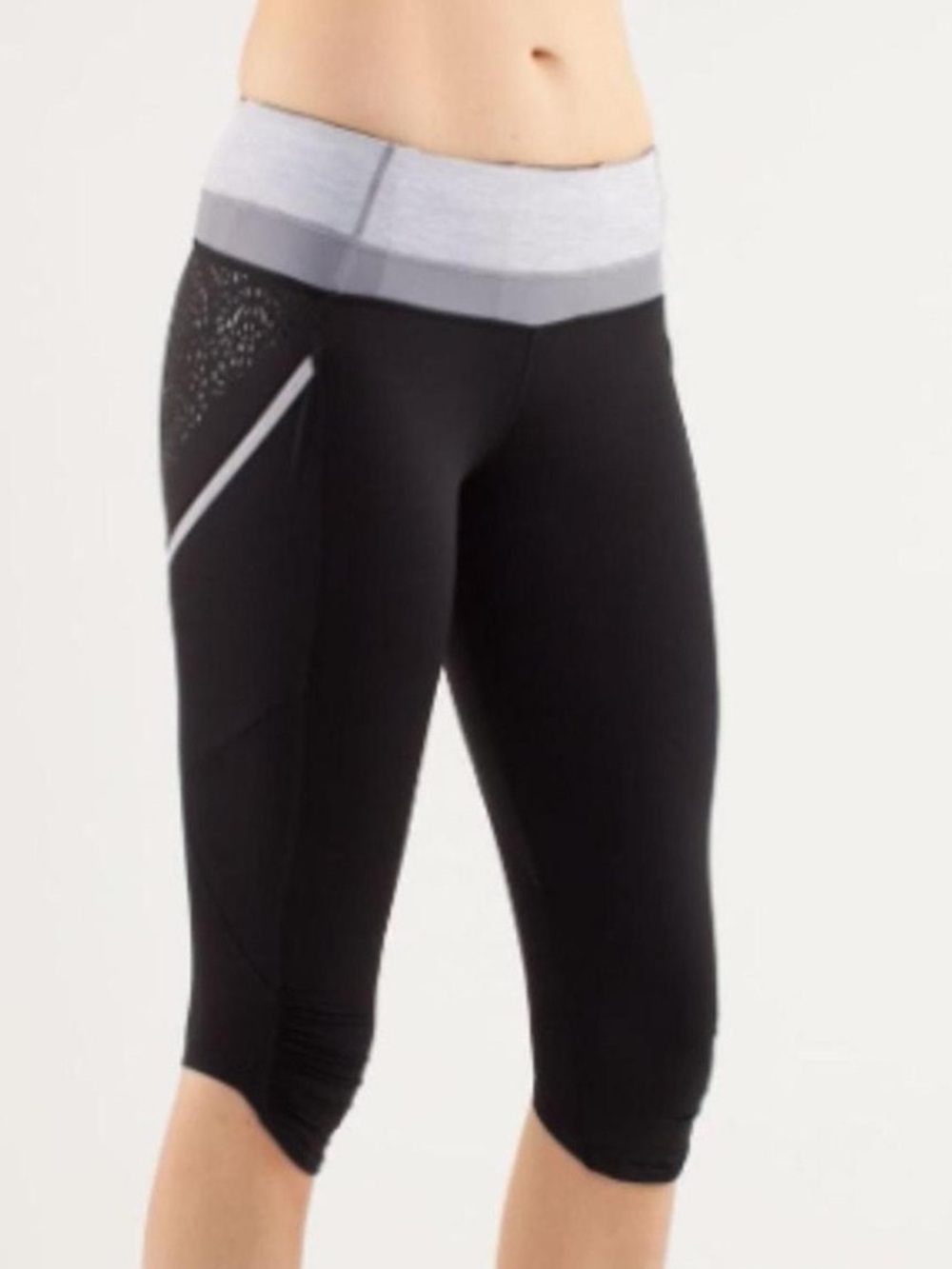 Lululemon Run a Marathon Cropped Athletic Leggings